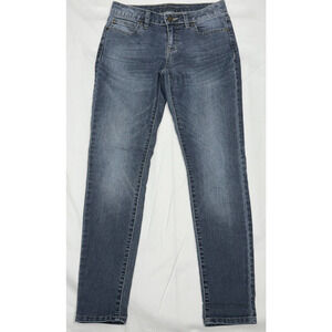 Jennifer Lopez Skinny 4 Petite Jeans 28 x 26 medium Wash